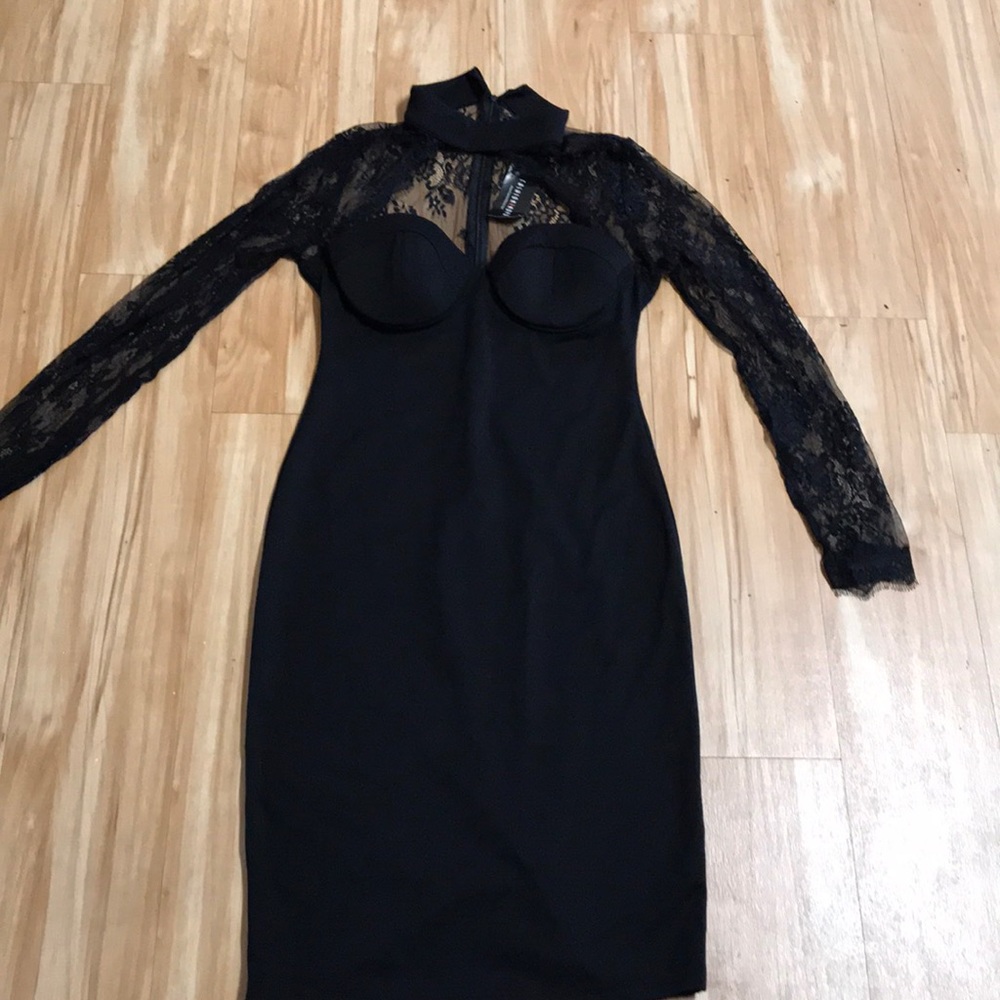 BRAND NEW ** Lace Dress
